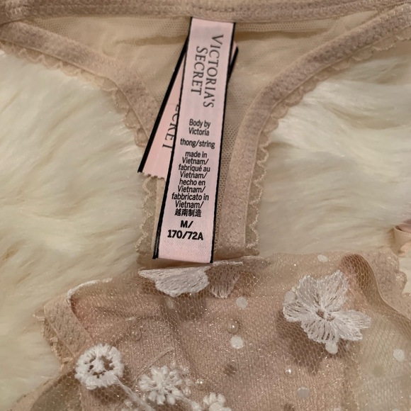 New $94 VICTORIAS SECRET Champagne Ivory Lace PANTY & GARTER BELT Set - Picture 6 of 10